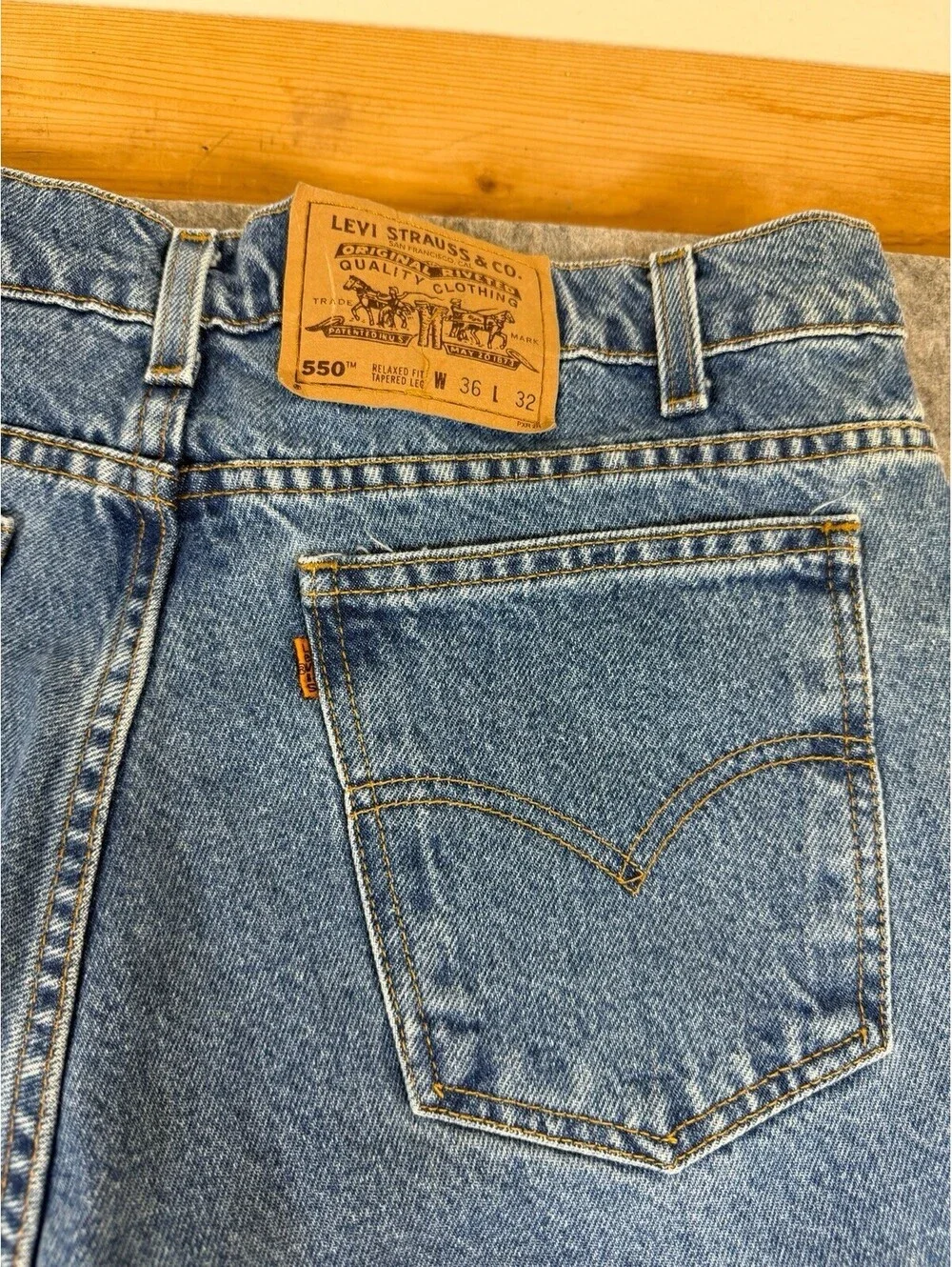 Vintage Levi's 550 Denim Jeans Relaxed Fit Tapered Orange Tab Mens Tagged 36x32